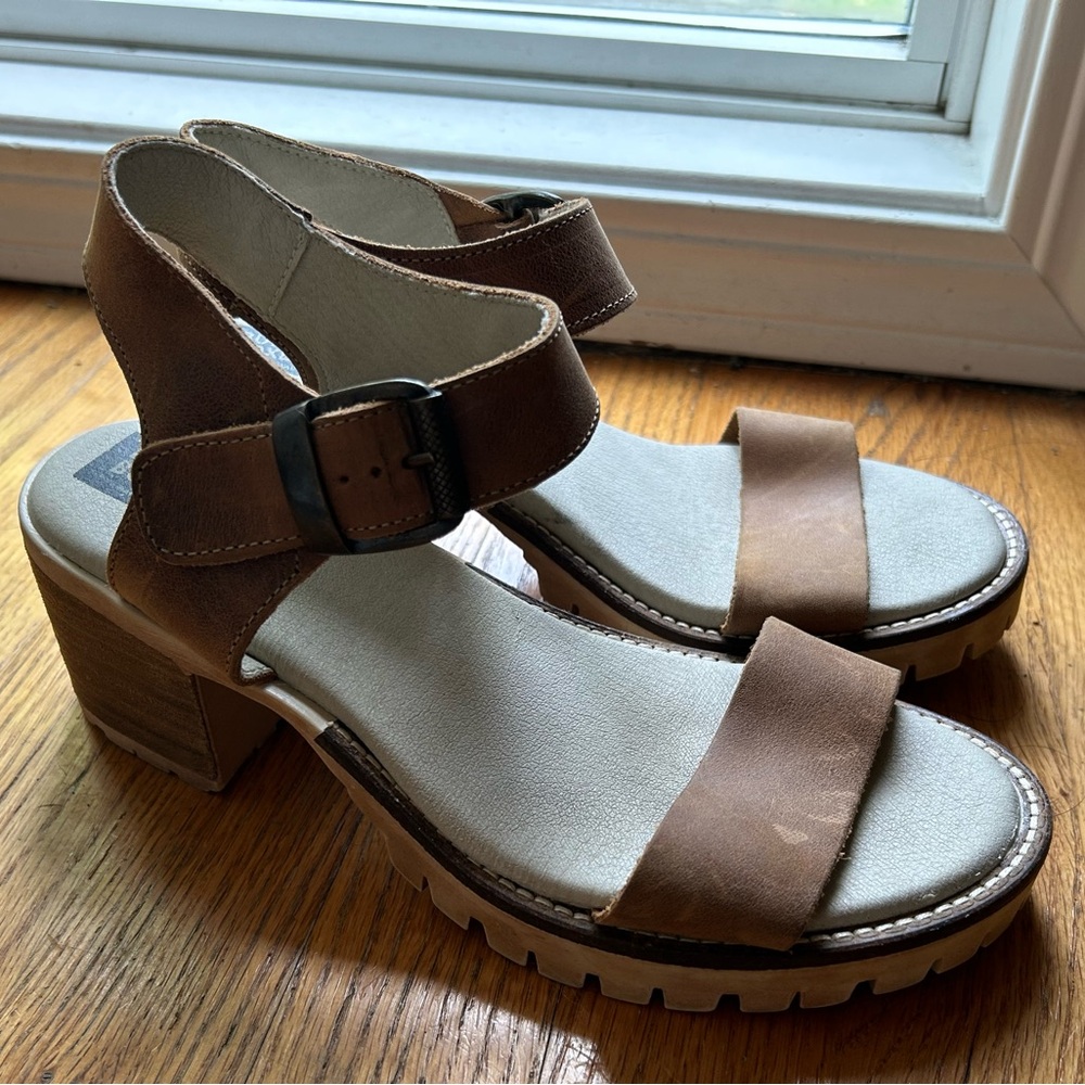 Bull Boxer Brown Leather Sandals chunky 90s boho block heel 8